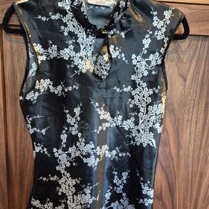 Black Floral Satin Mandarin Collar Sleeveless Blouse